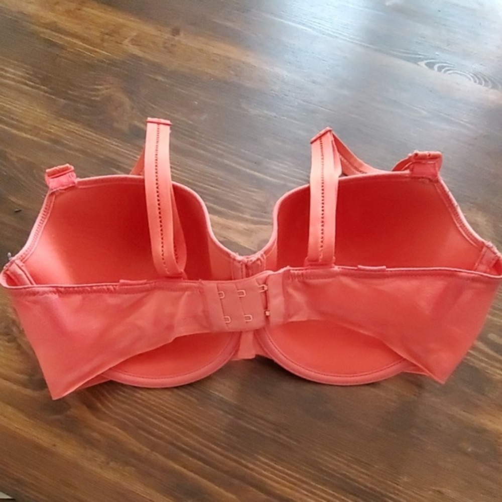 Pink Underwire Bra - Picture 2 of 7